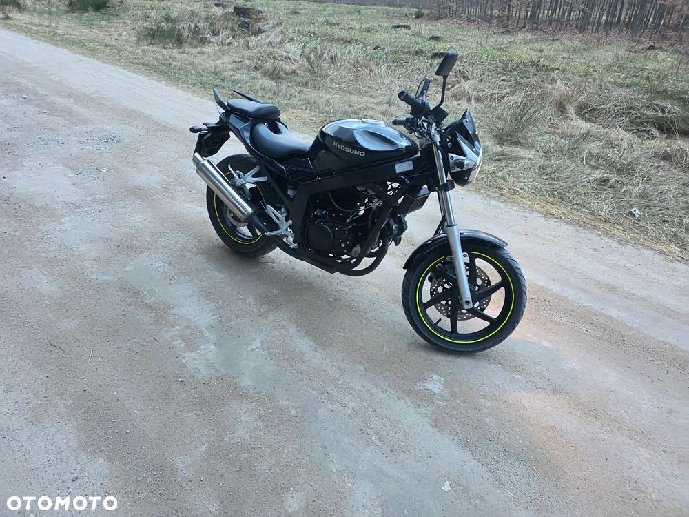 Hyosung GT Comet - 5