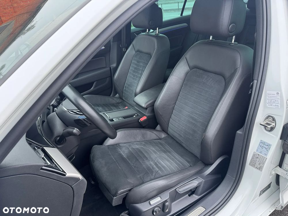 Volkswagen Passat - 13