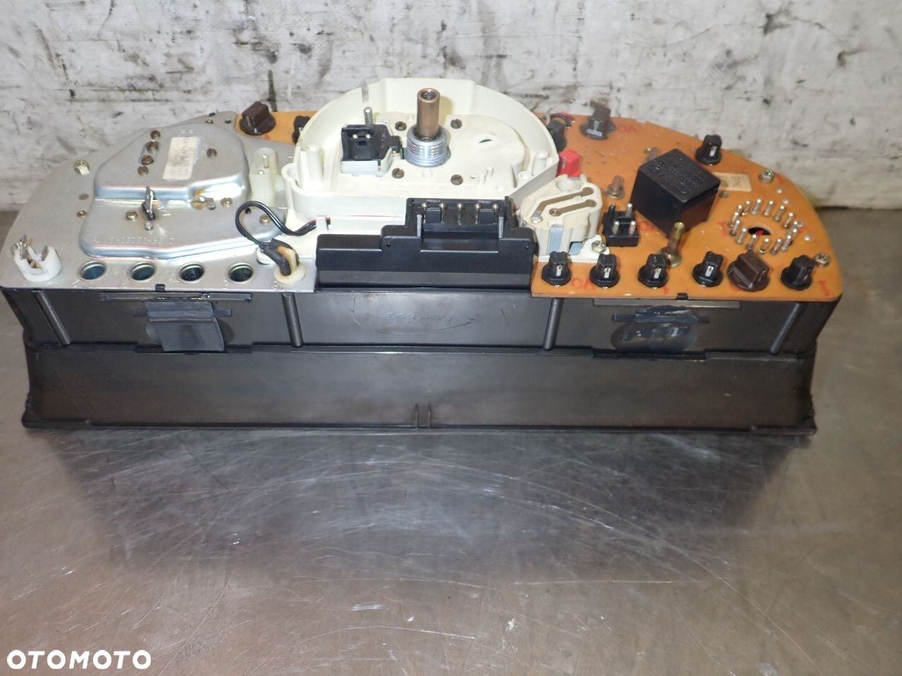 LICZNIK MERCEDES - BENZ W124 E300 2.3 BENZYNA 87001221 - 3