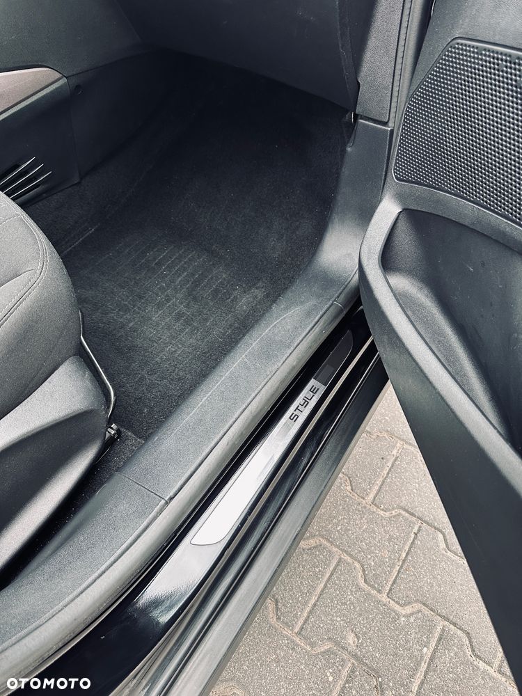 Peugeot 2008 PureTech 82 Style - 34