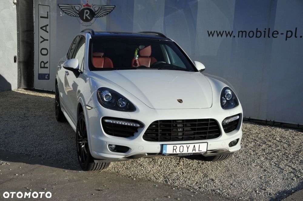 Porsche Cayenne - 15
