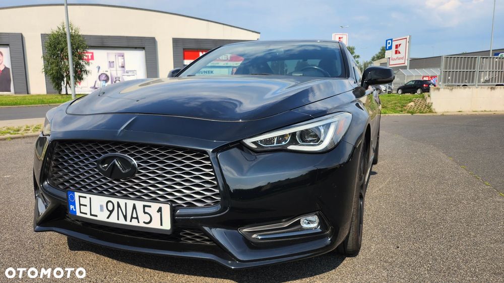 Infiniti Q60 2.0t Premium - 18