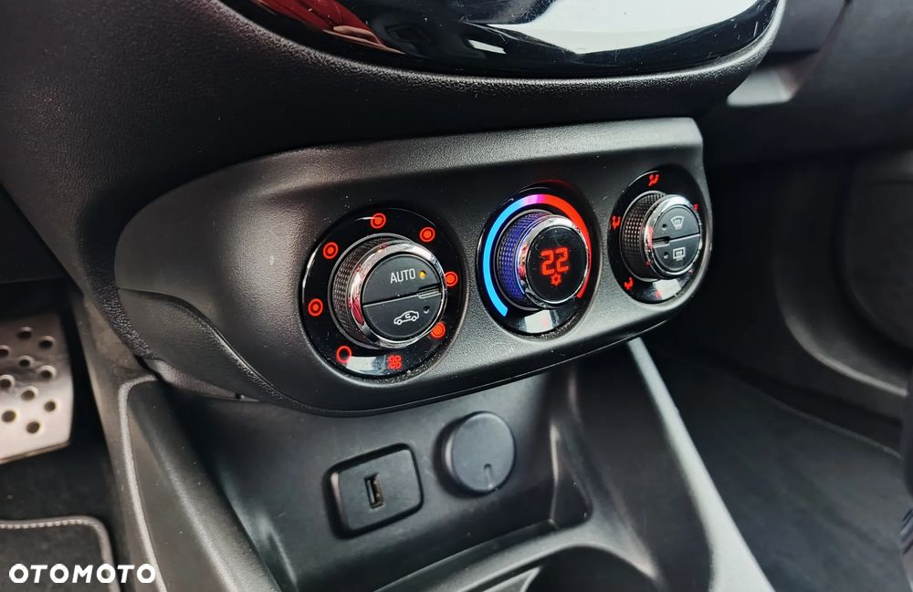 Opel Corsa 1.4 Turbo Start/Stop GSi - 11