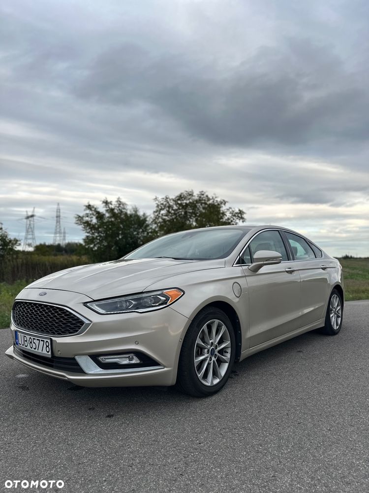 Ford Fusion - 1