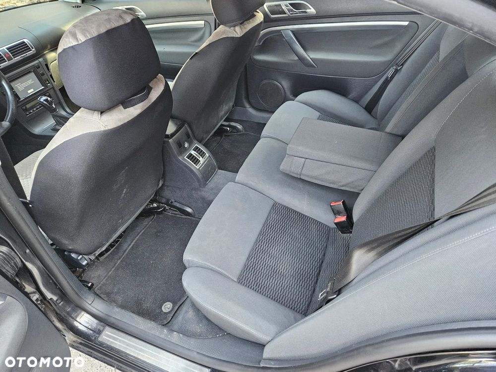 Skoda Superb 2.0 TDI DPF Classic - 8