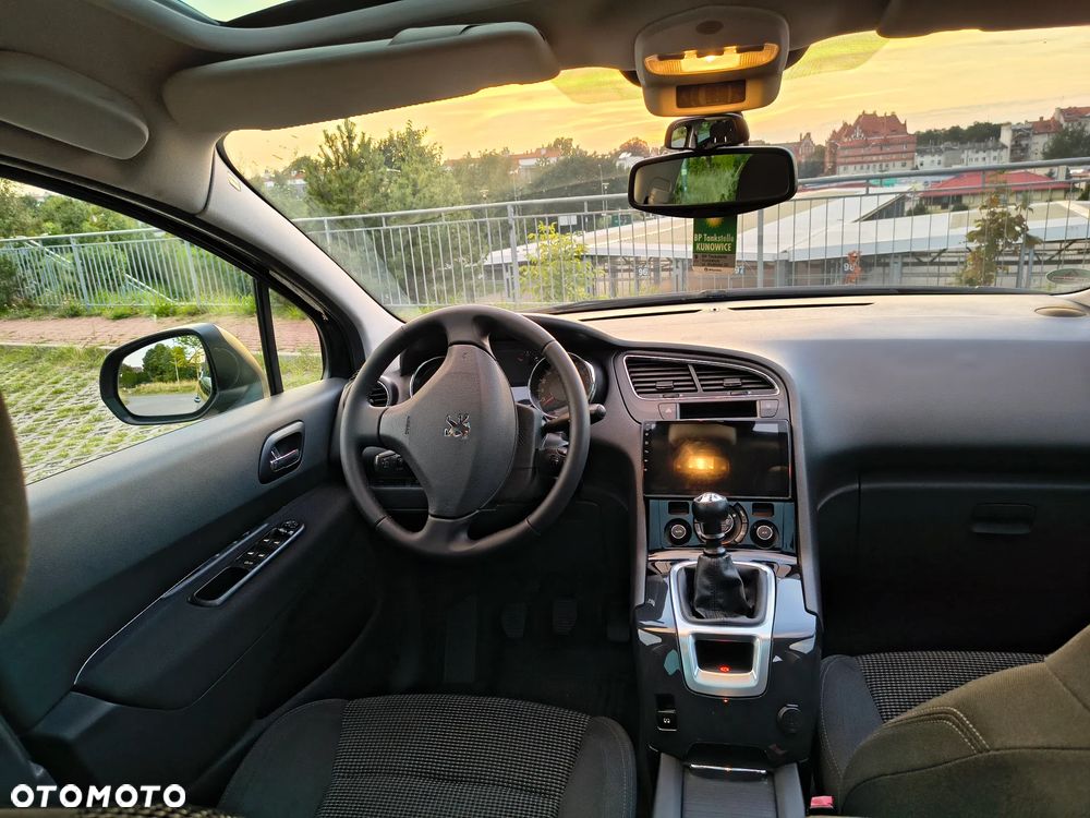 Peugeot 5008 155 THP Family - 10