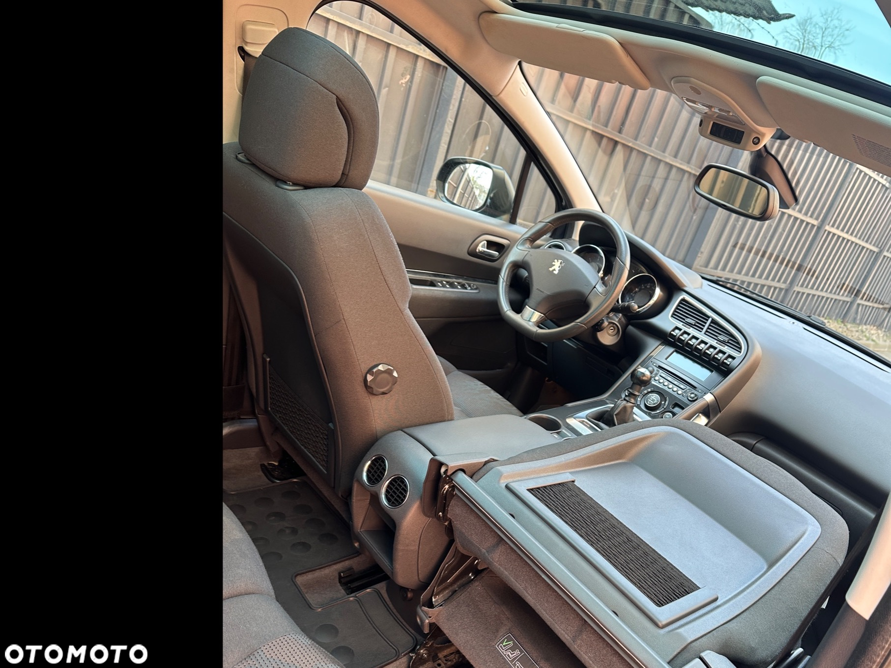 Peugeot 3008 1.6 Premium - 12
