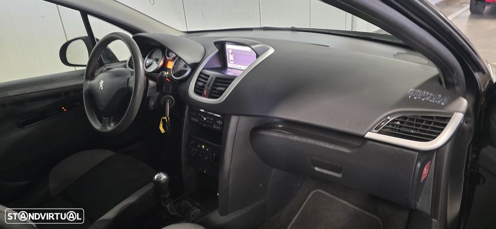 Peugeot 207 1.4 HDi WIP Nav - 3