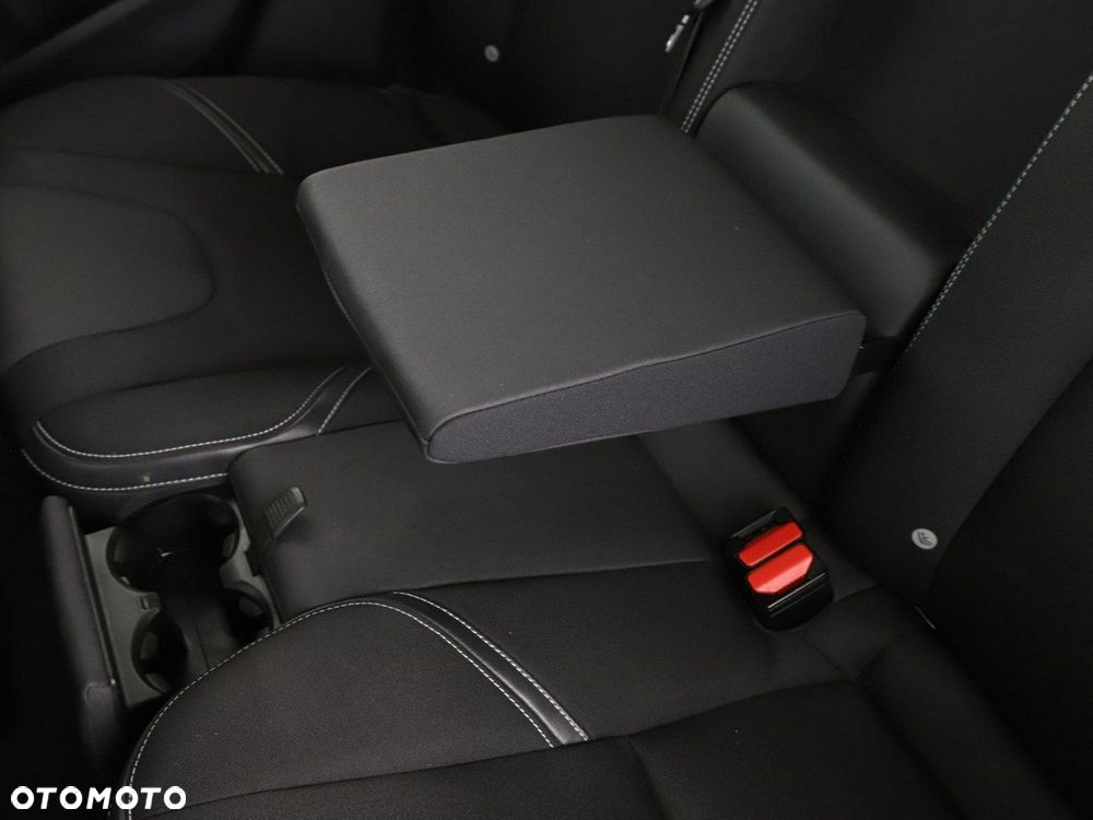 Volvo V40 T2 Geartronic - 33