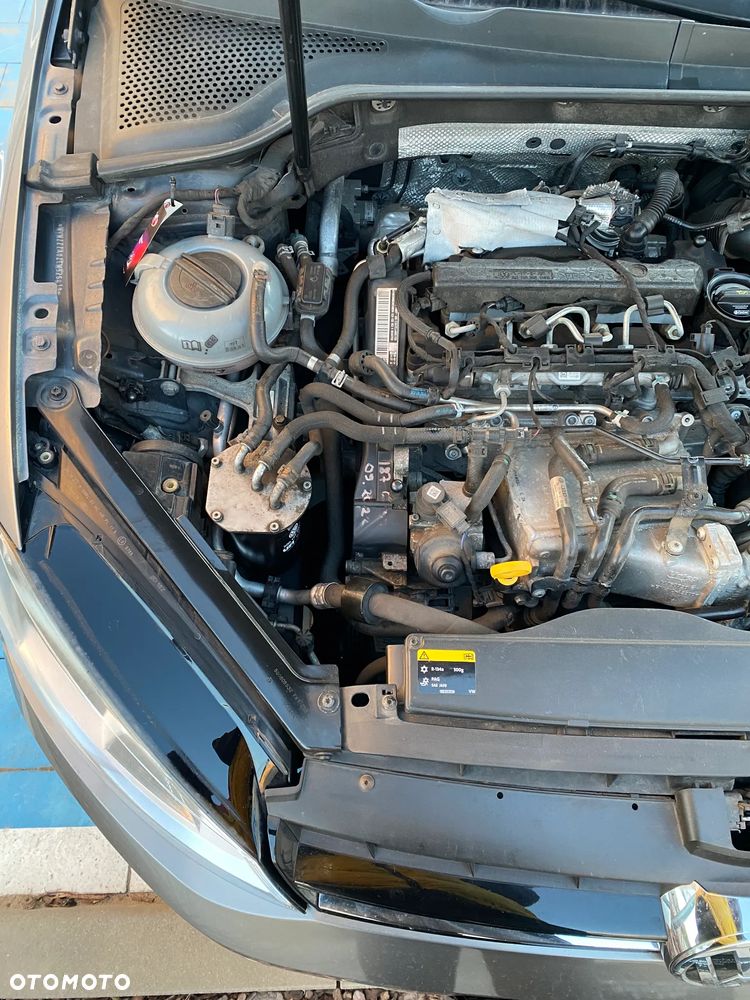 Volkswagen Golf 1.6 TDI DPF BlueMotion Technology Comfortline - 11