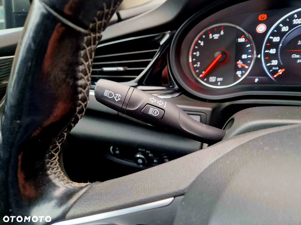 Opel Insignia 2.0 CDTI automatik Business Innovation - 37