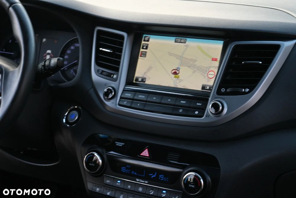 Hyundai Tucson 2.0 CRDI Premium 4WD - 27