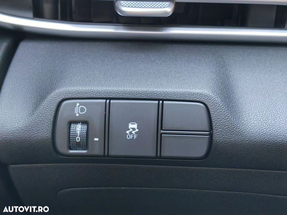 Hyundai Elantra 1.6 l 123 CP CVT Comfort - 27