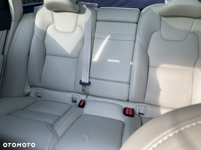 Volvo V90 D5 SCR AWD Momentum Pro - 12