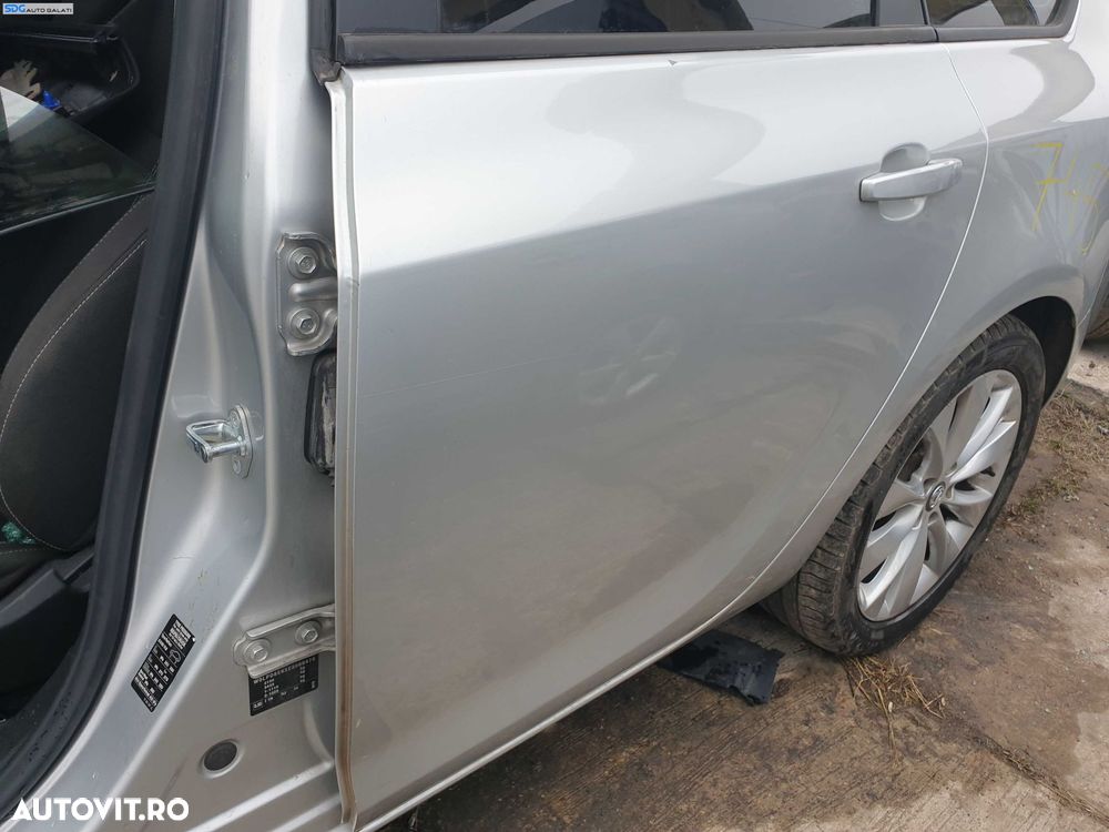 Usa Usi Portiera Portiere Stanga Spate Dezechipata Opel Astra J Break Combi 2009 - 2016 Culoare Z176 [K4106] - 2