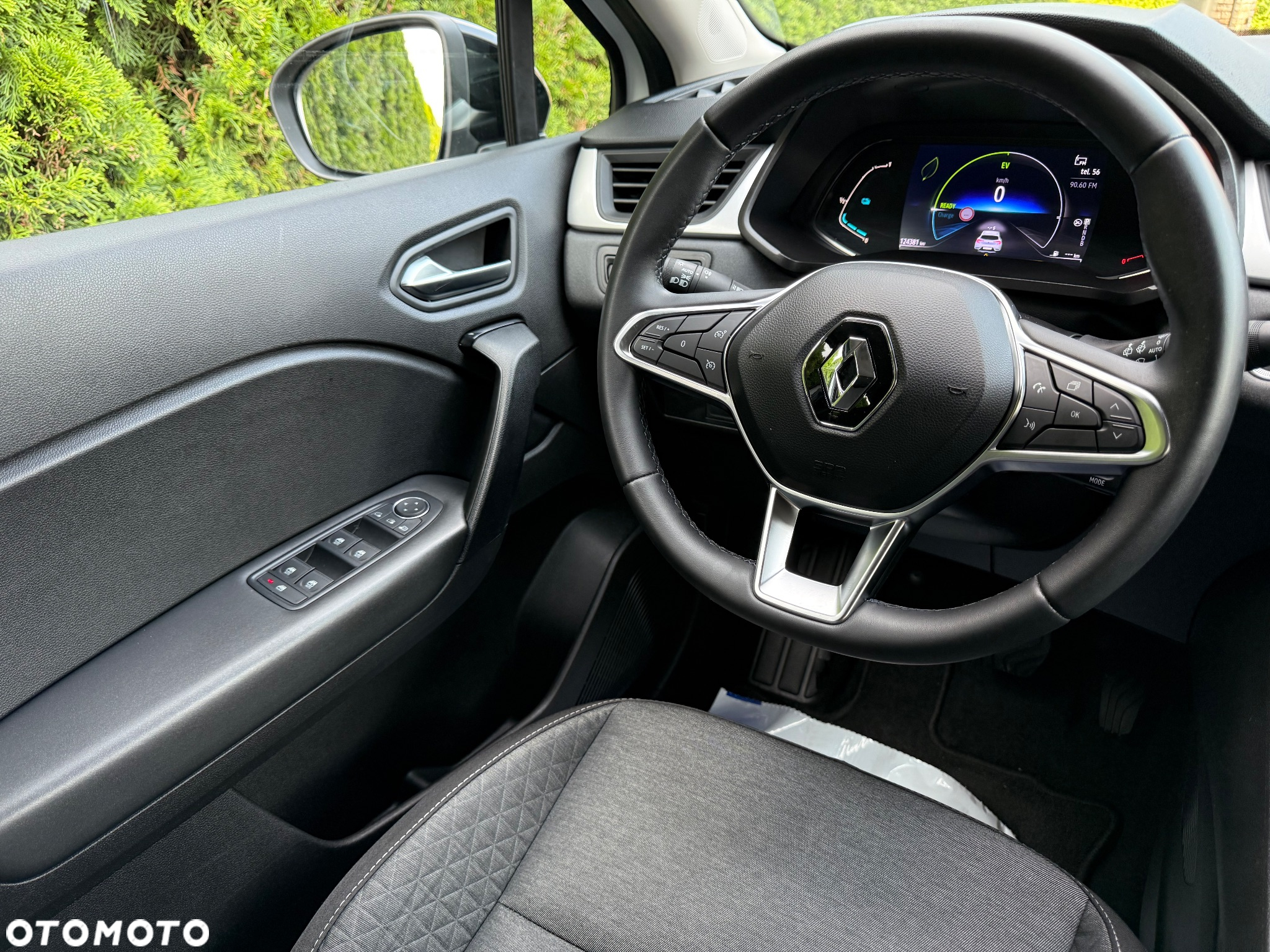 Renault Captur 1.3 TCe mHEV Intens EDC - 10