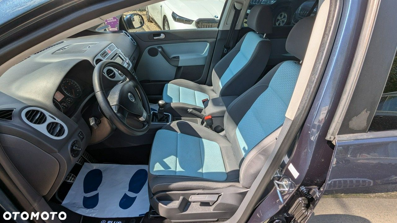 Volkswagen Golf Plus - 14