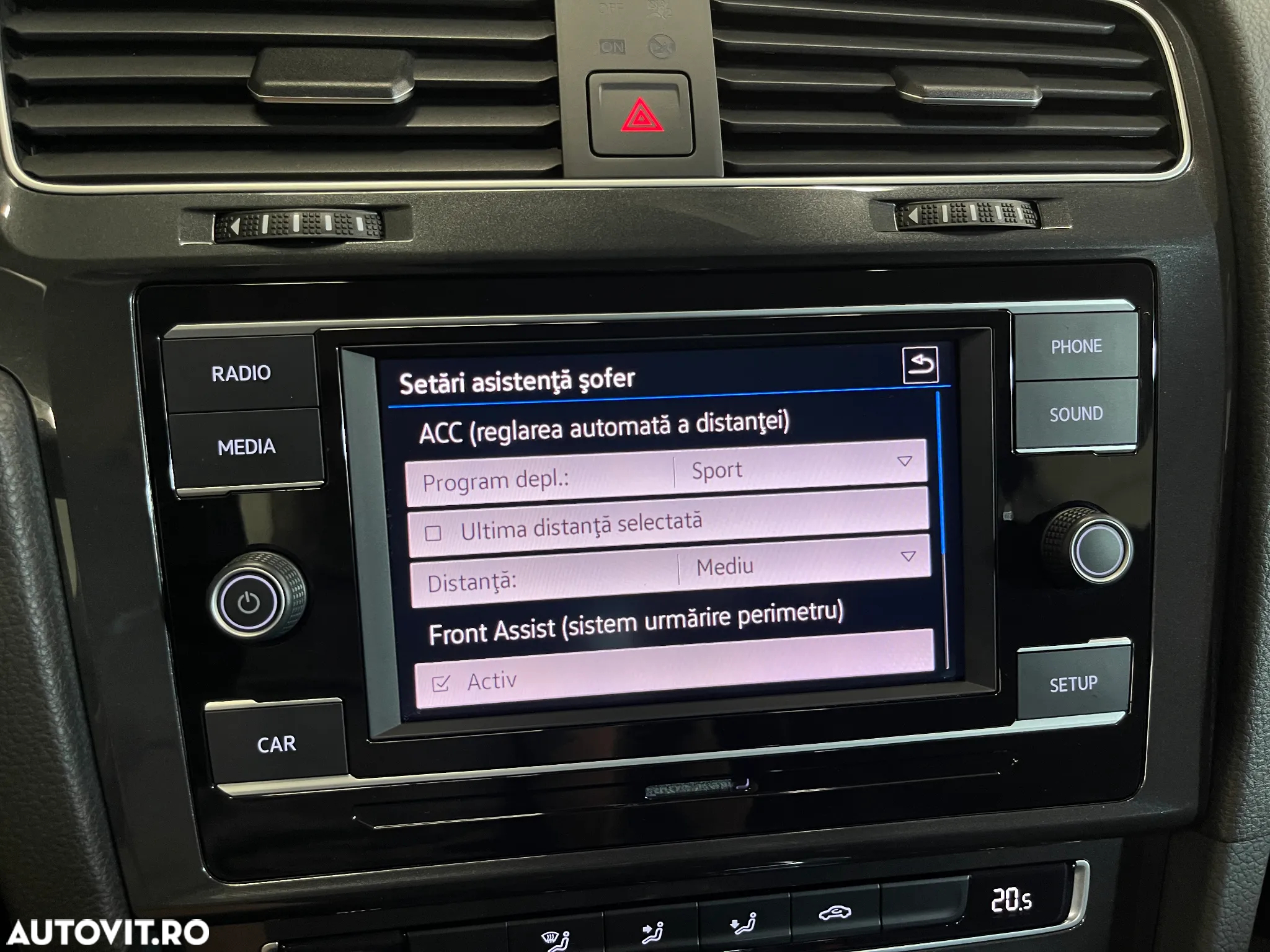 Volkswagen Golf 1.6 TDI Comfortline - 13