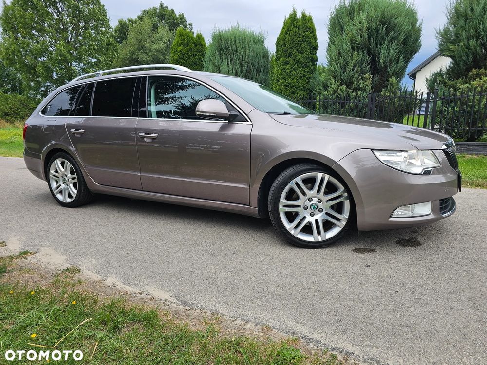 Skoda Superb 2.0 TDI Green tec Elegance - 21