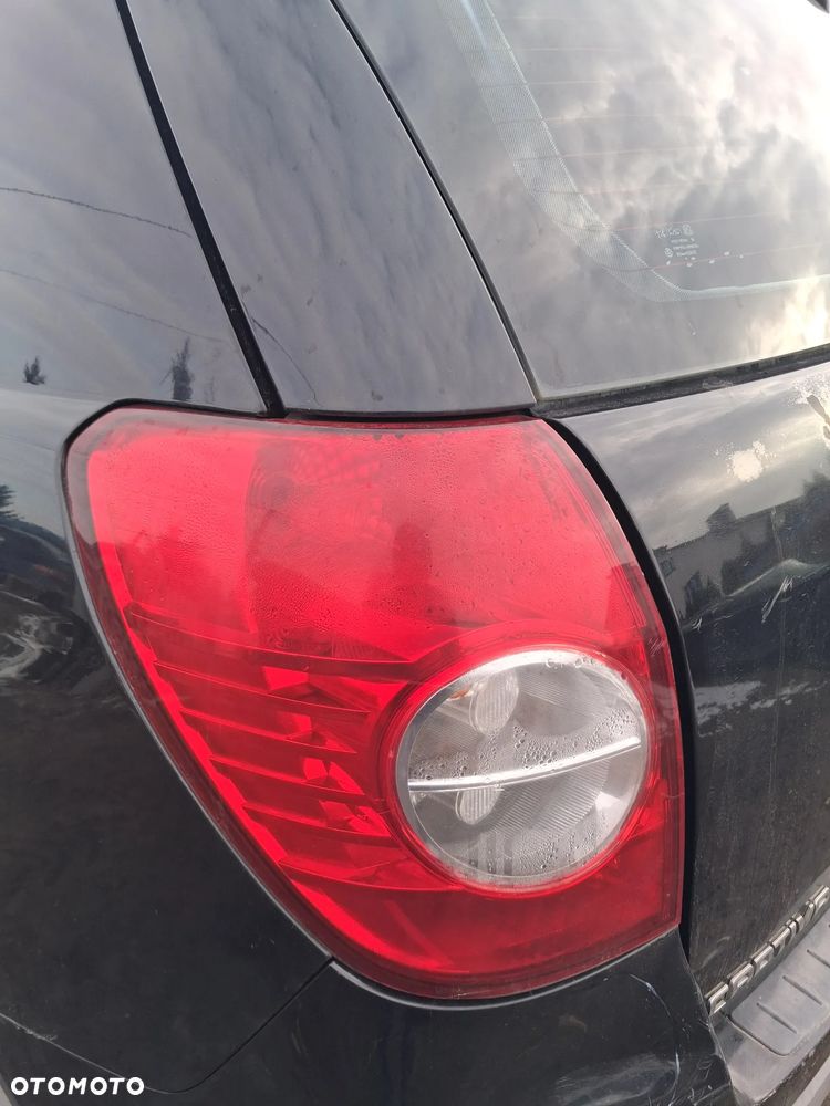 LAMPA LEWA TYLNIA CHEVROLET CAPTIVA 06 - 1