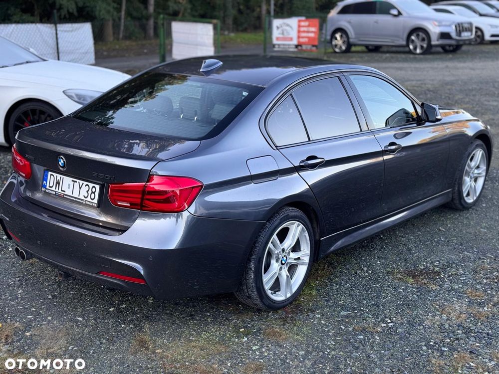 BMW Seria 3 330i GPF xDrive M Sport - 13