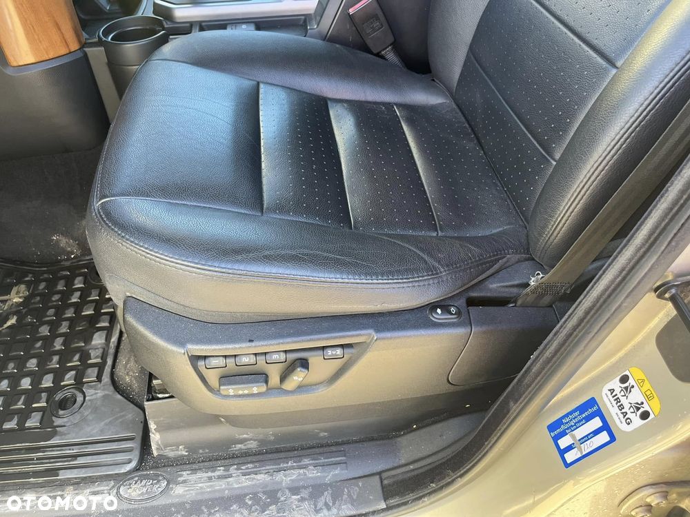 Land Rover Discovery 2.7D V6 HSE - 11