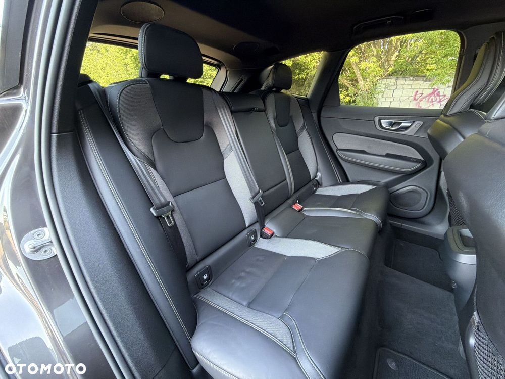 Volvo XC 60 - 16