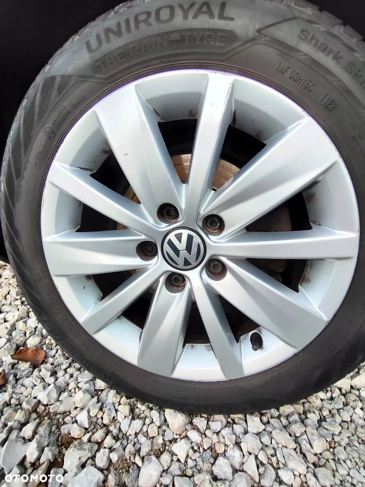Volkswagen Passat - 22