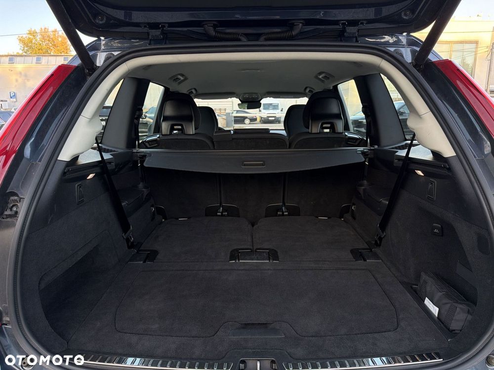 Volvo XC 90 - 17