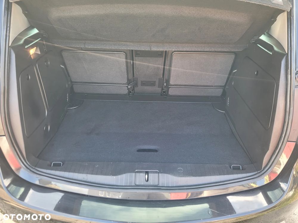 Opel Meriva 1.4 T Cosmo - 26