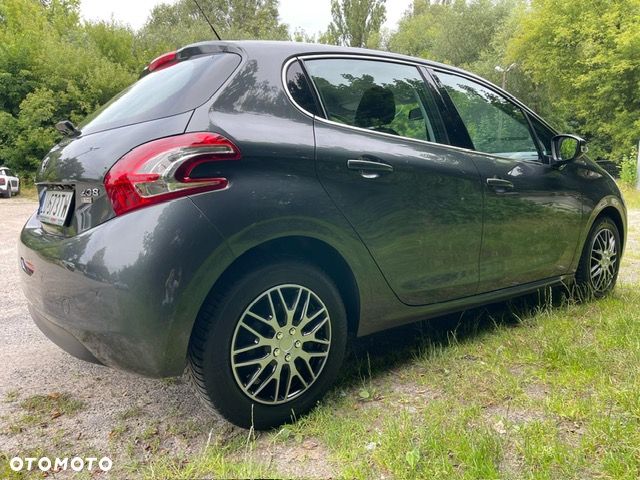 Peugeot 208 1.2 PureTech Allure S&S - 2
