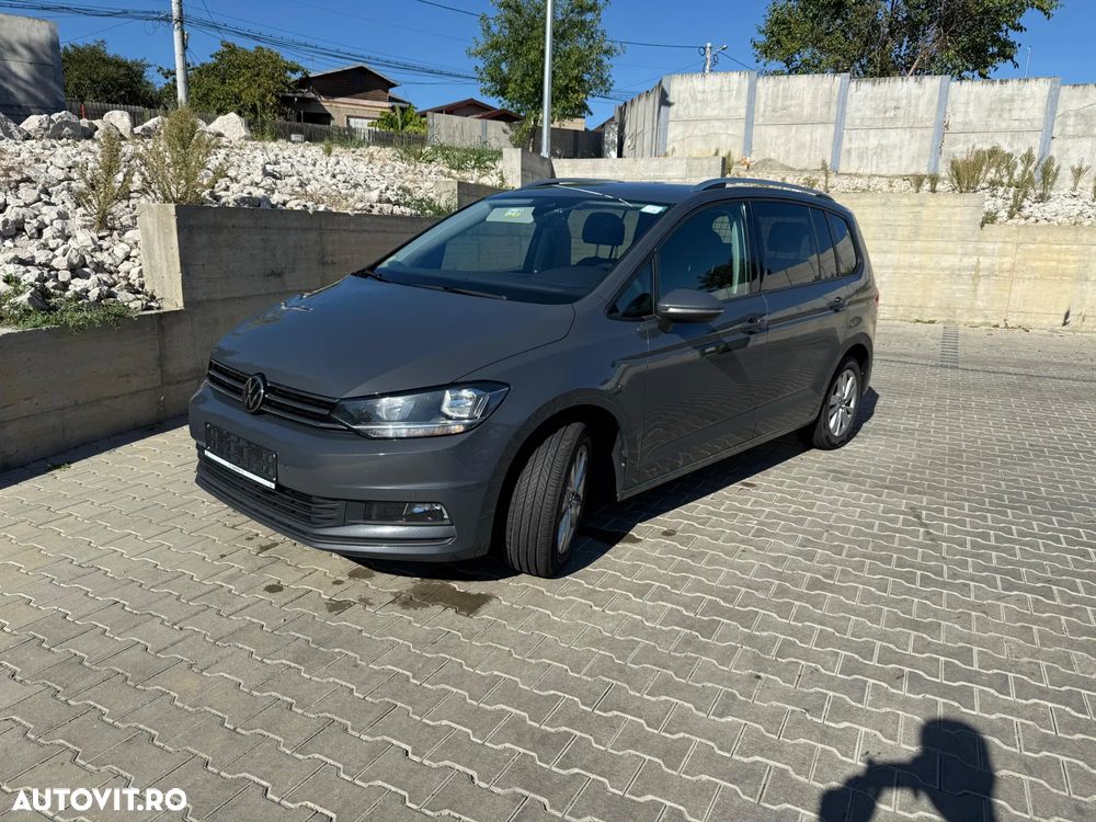 Volkswagen Touran - 2