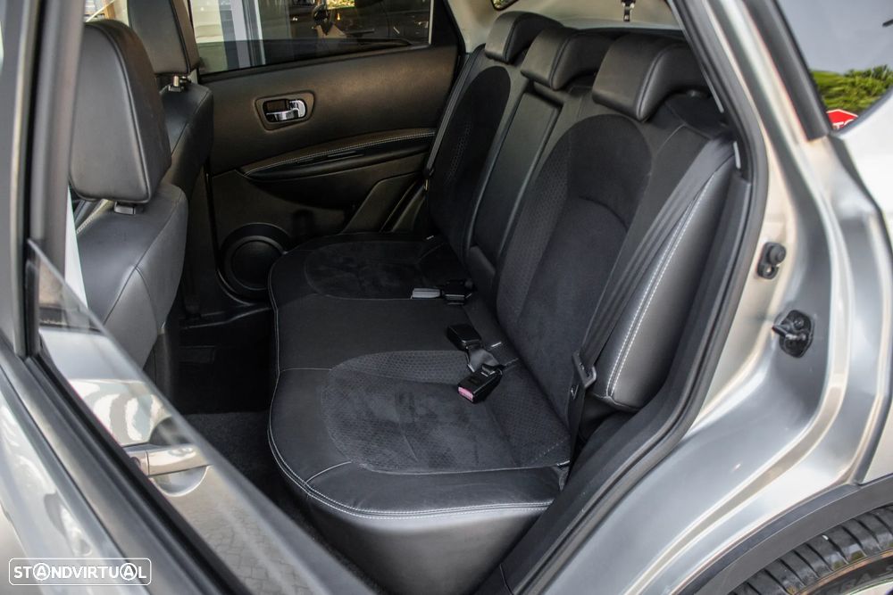 Nissan Qashqai 1.6 dCi N-Connecta - 25