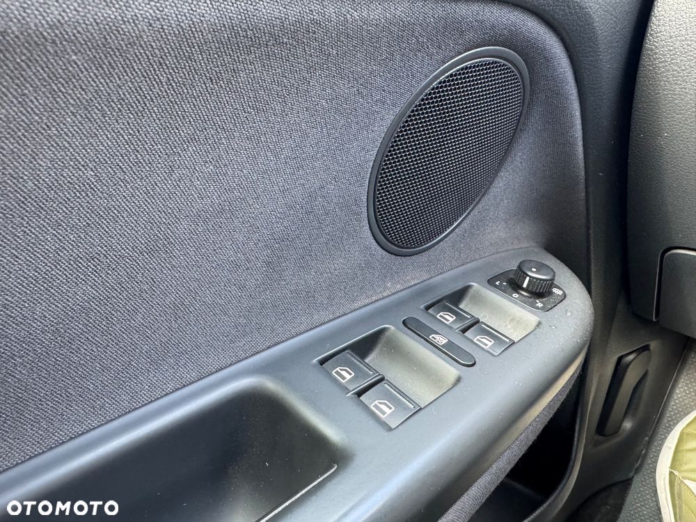 Volkswagen Golf Plus 1.2 TSI BlueMotion Technology MATCH - 20