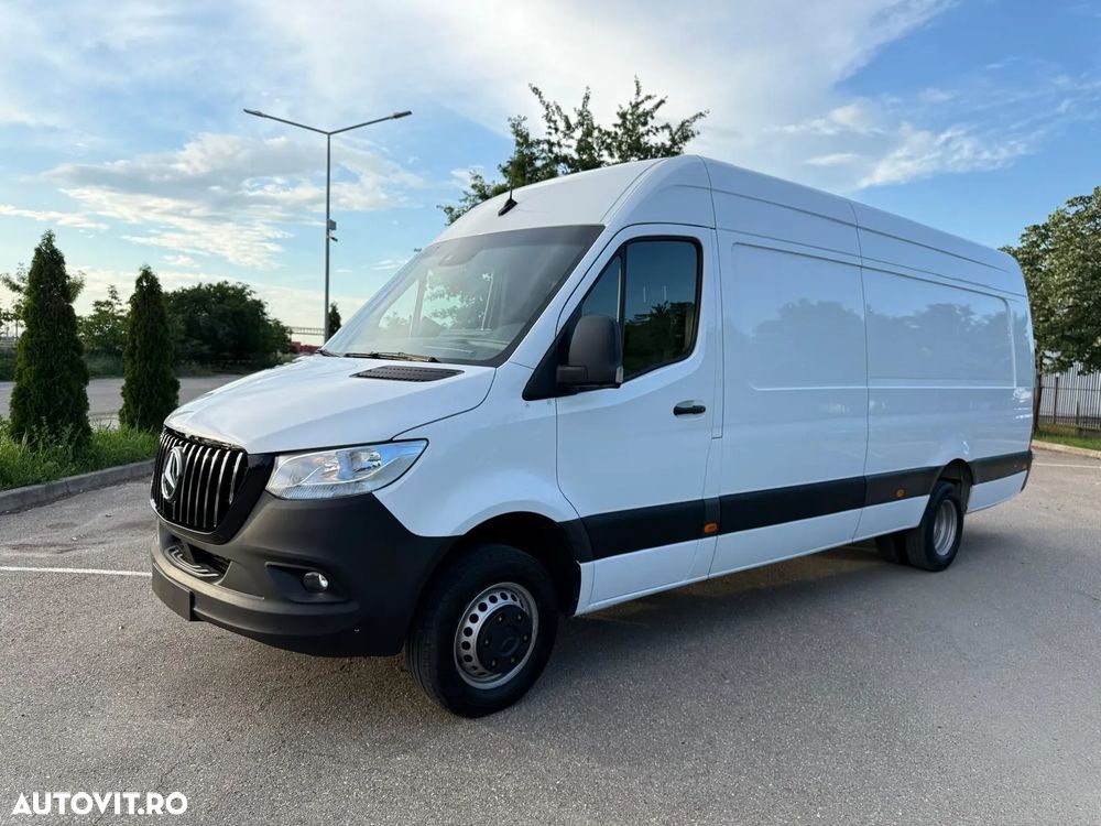 Mercedes-Benz Sprinter - 1