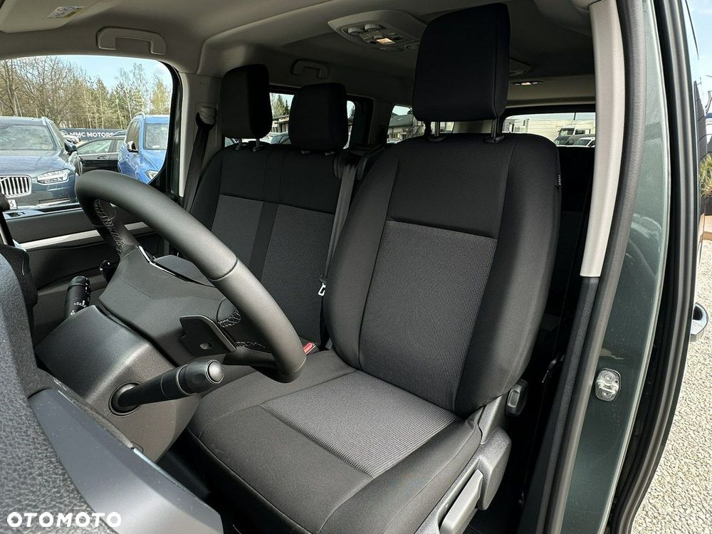 Peugeot Traveller - 15