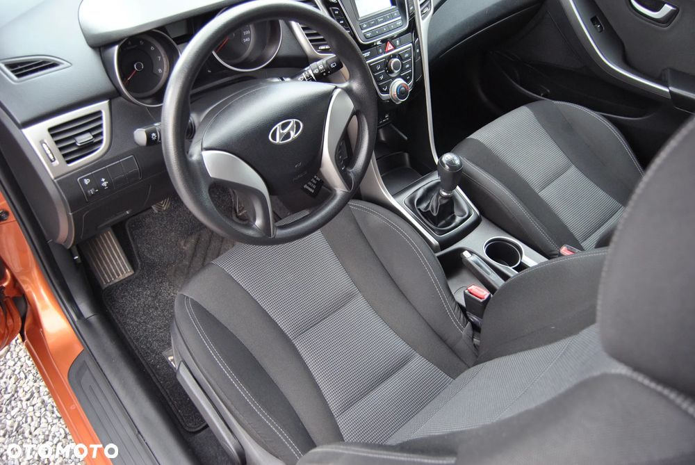 Hyundai i30 1.4 Trend - 18