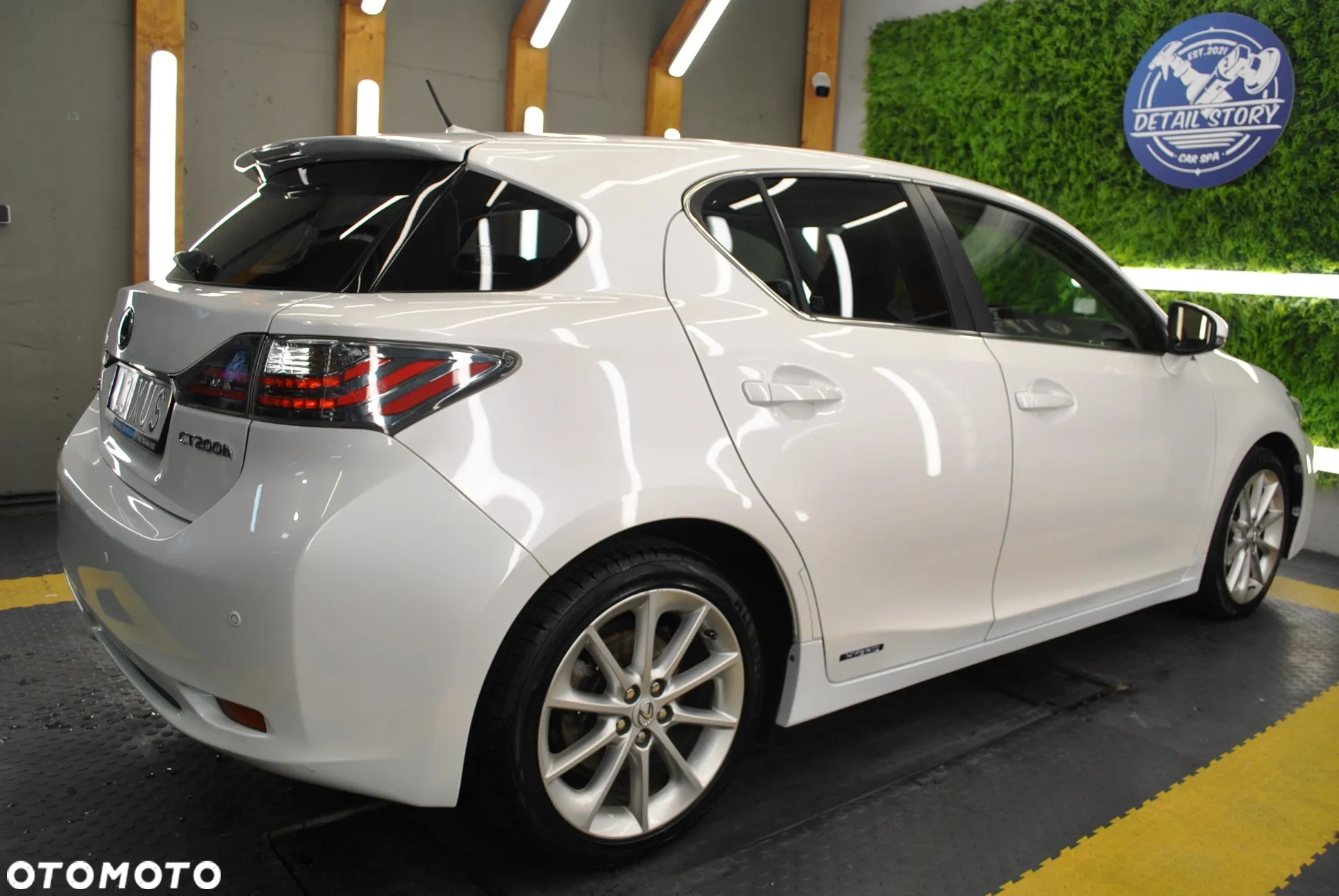 Lexus CT 200h Luxury Line - 16