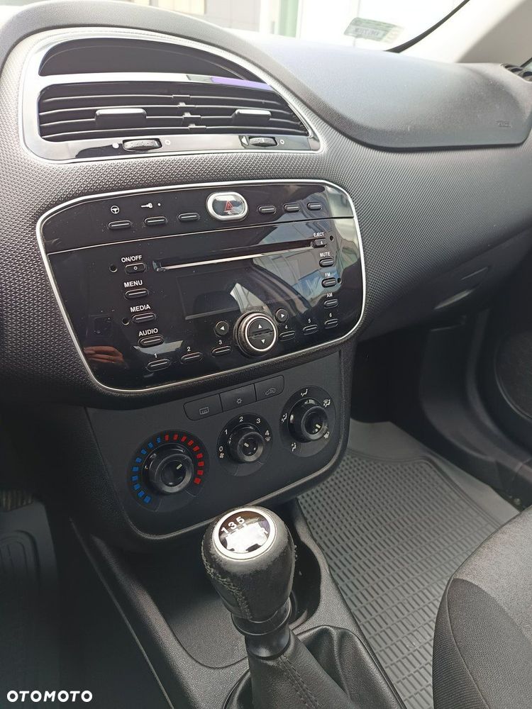 Fiat Punto 2012 - 12