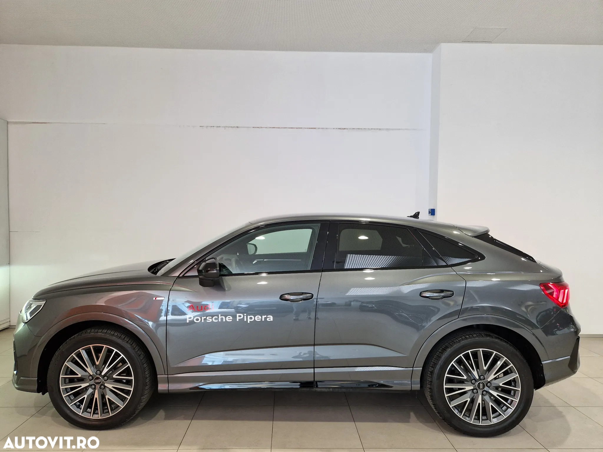 Audi Q3 Sportback 2.0 40 TFSI quattro S tronic S Line - 2