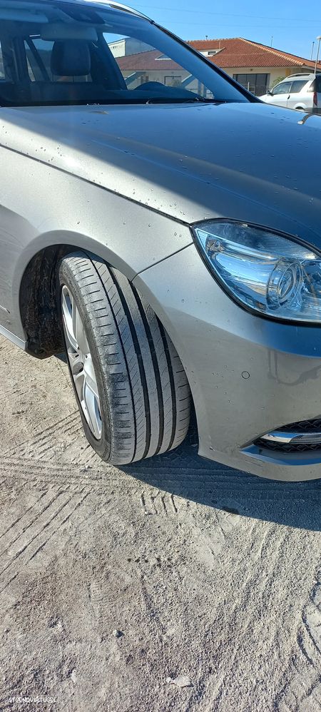 Mercedes-Benz E 300 Bluetec Hybrid Avantgarde - 23