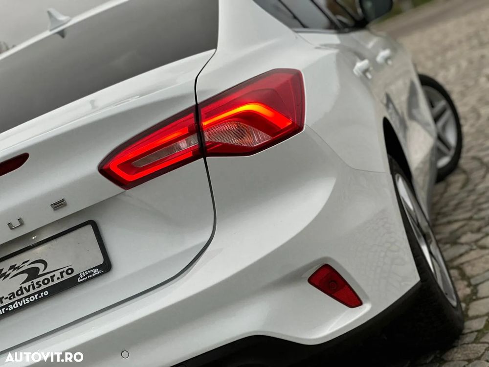 Ford Focus 1.0 EcoBoost MHEV Titanium X - 13