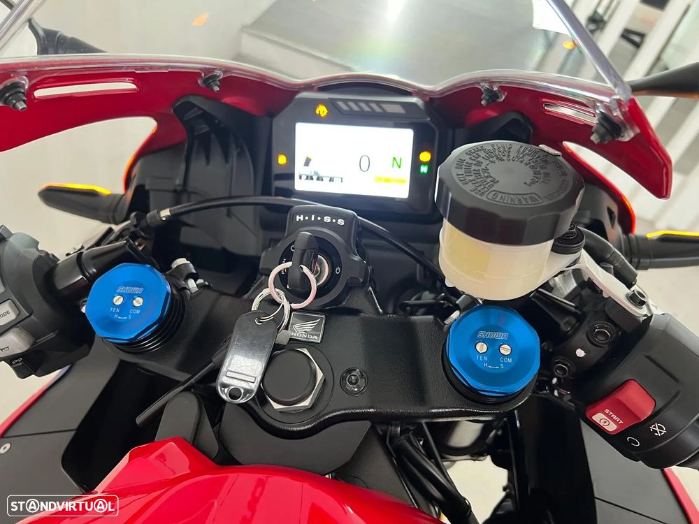 Honda CBR 600RR - 11