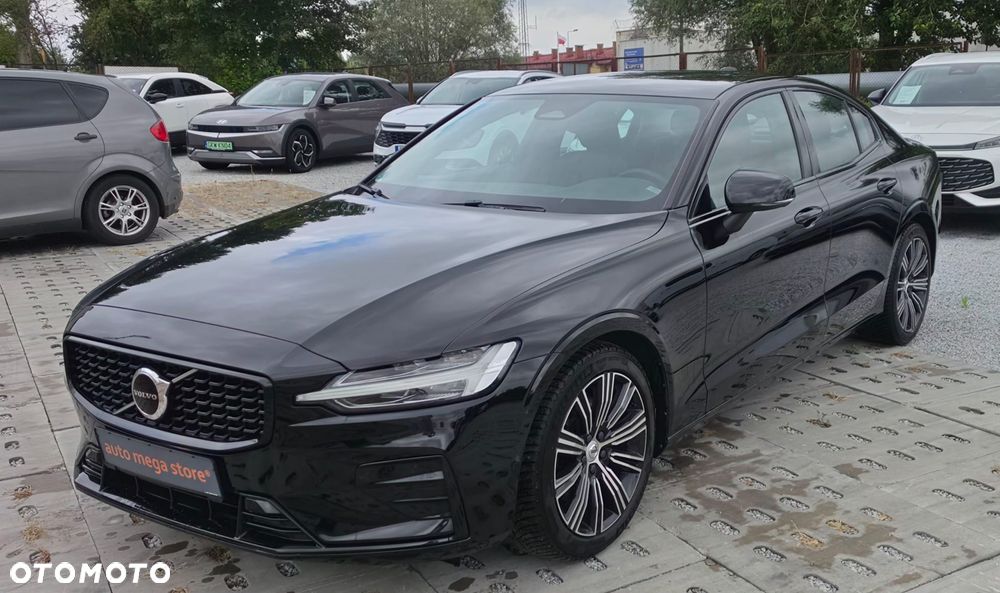 Volvo S60 B4 B DKG Plus Dark - 3
