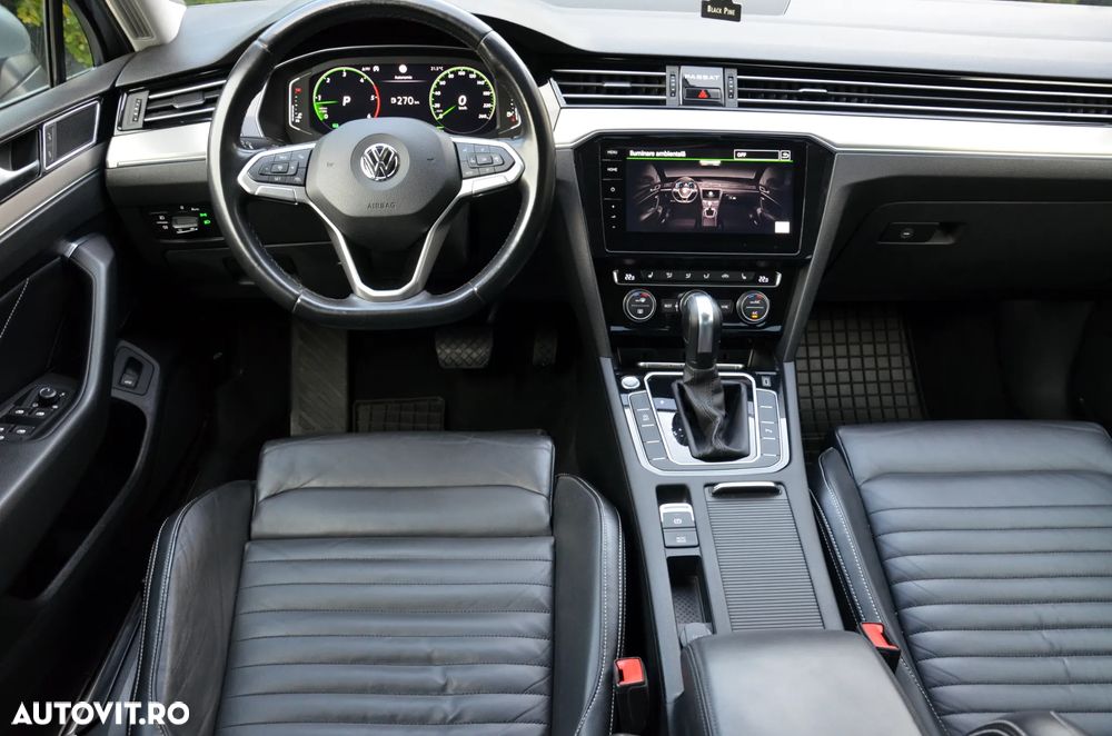 Volkswagen Passat - 25