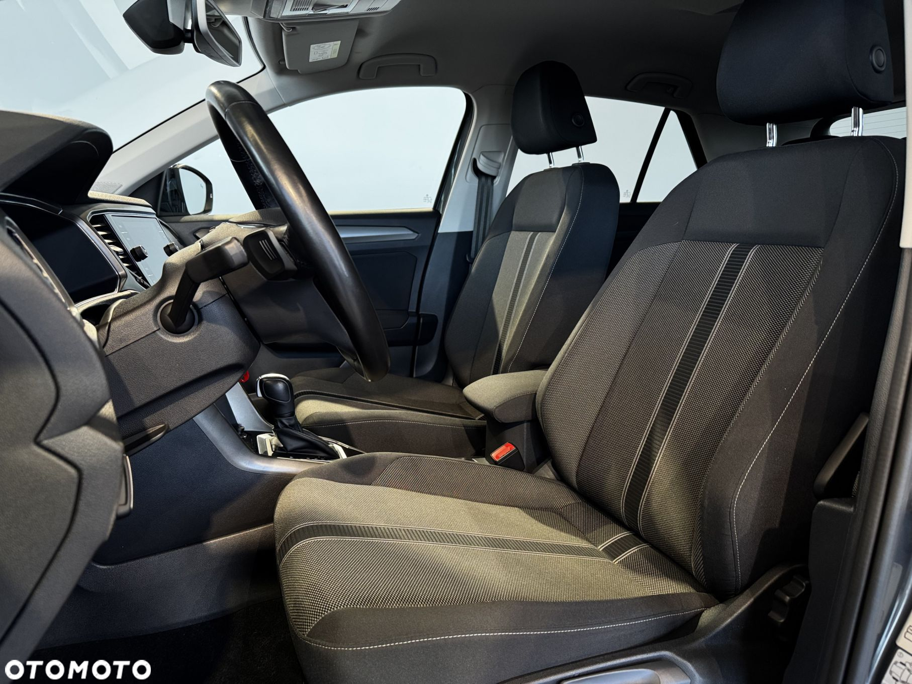 Volkswagen T-Roc - 13
