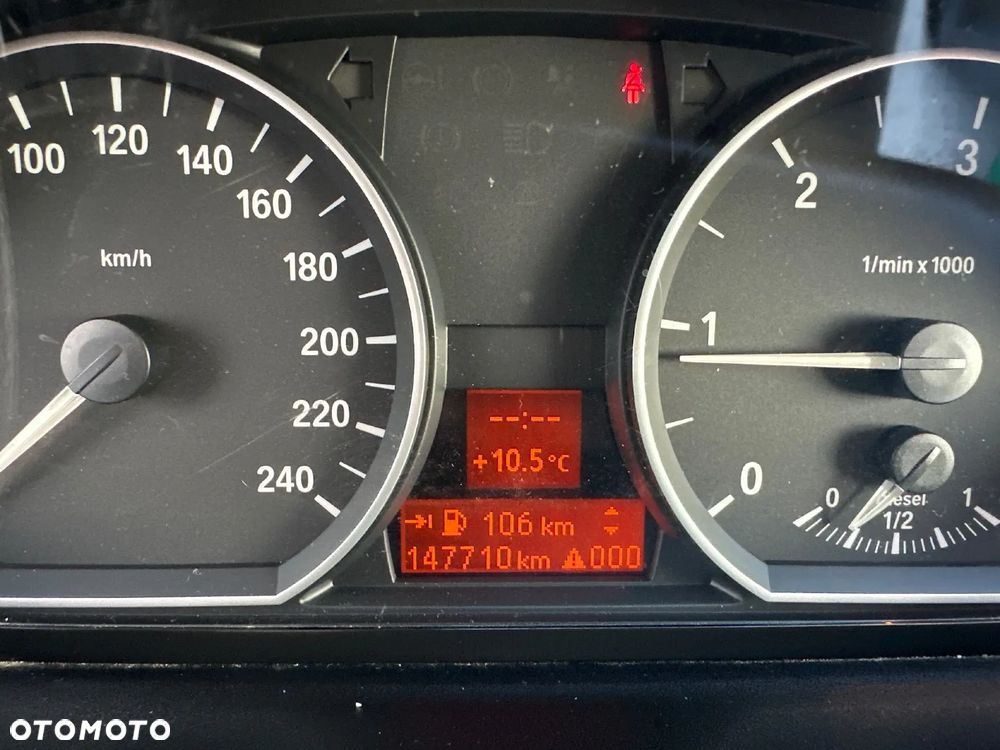 BMW Seria 1 118d - 22