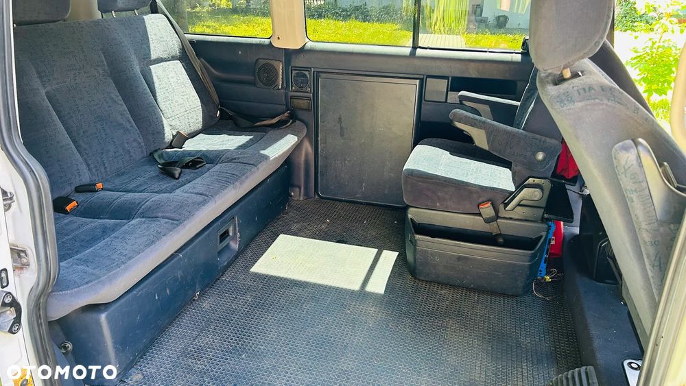 Volkswagen Multivan - 5