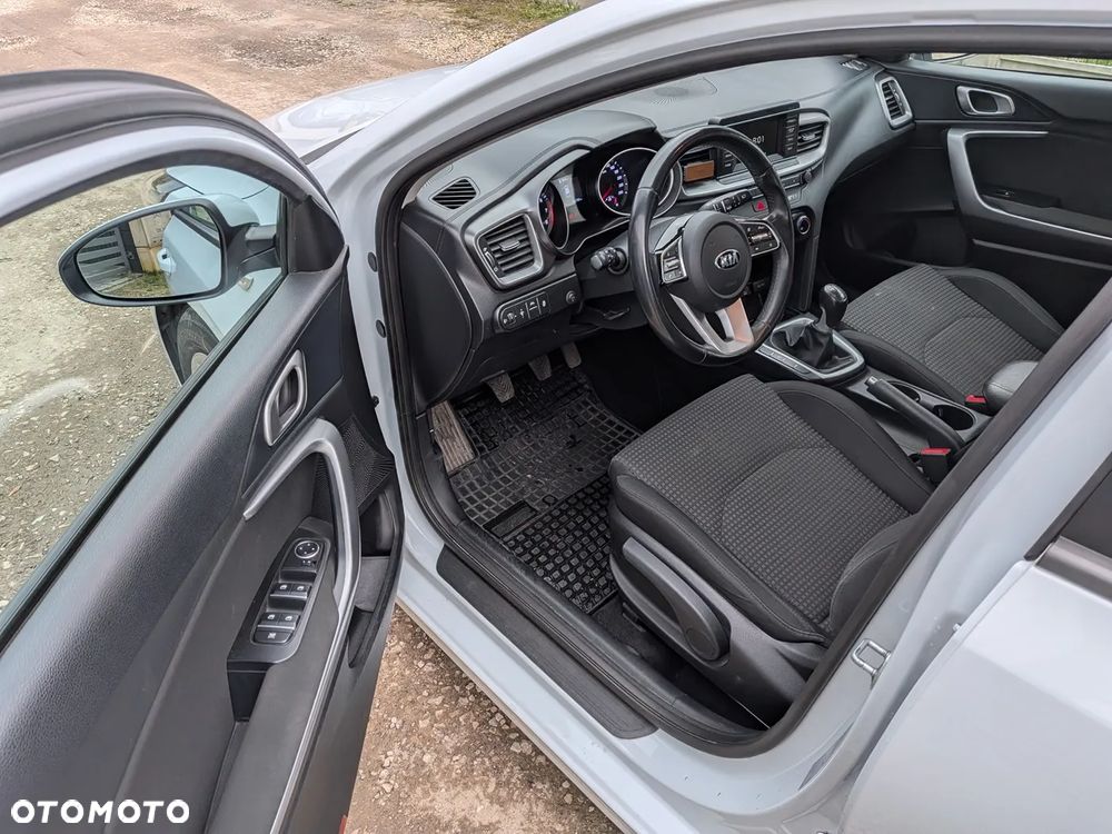 Kia Ceed 1.4 T-GDI S - 16