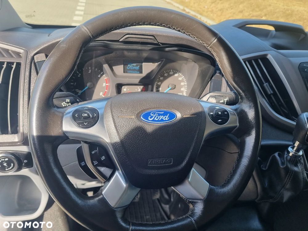 Ford Transit - 21